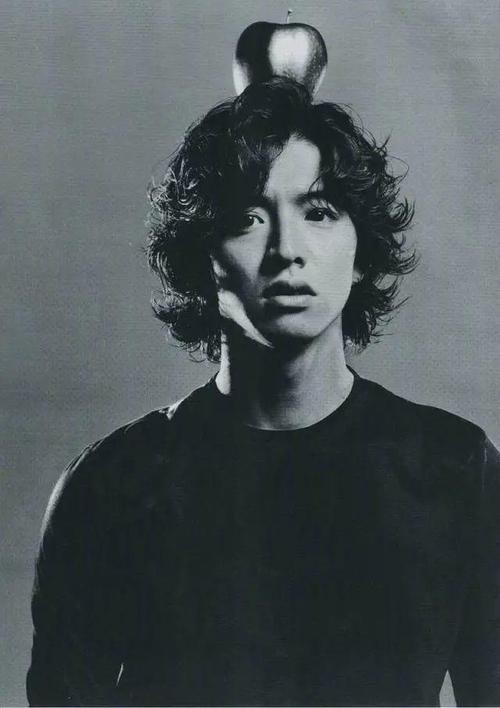 木村拓哉长发到卷发,曾引领日本发型潮流