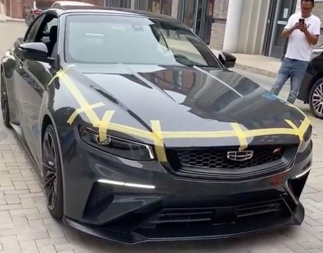 全新一代"美人豹"?吉利新款敞篷跑车实车曝光,外观"绝