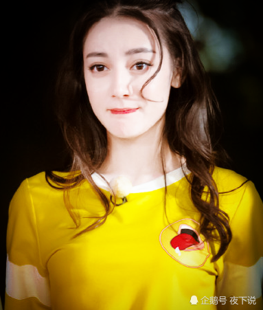 实锤整容?迪丽热巴脸部松垮严重,和枕上书时期相比不是同一人