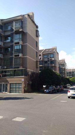 明怡花园满两年,送90方阁楼.带自行车库一个!