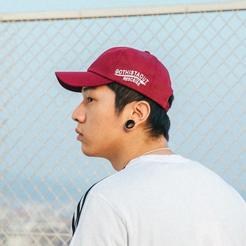 韩版侧面字母鸭舌帽男夏季街头运动休闲遮阳帽子国潮嘻哈棒球帽女