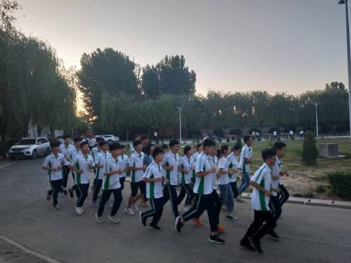 辉县市第四高级中学也迎来了自己崭新的季节,让我们走进四中,去