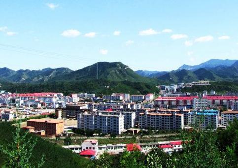 兴隆县东区小学