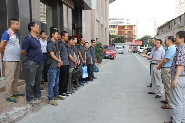 王晓国一行慰问我院甘肃测区外业队员