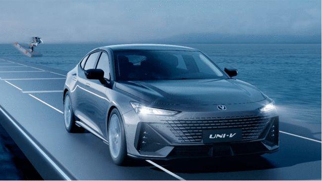 uni首款轿车长安uni-v官图发布,能成爆款预定?