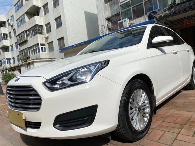 2018年福特福睿斯 手动 1.5_十里堡攻略_福特怎么样_汽车_汽车介绍