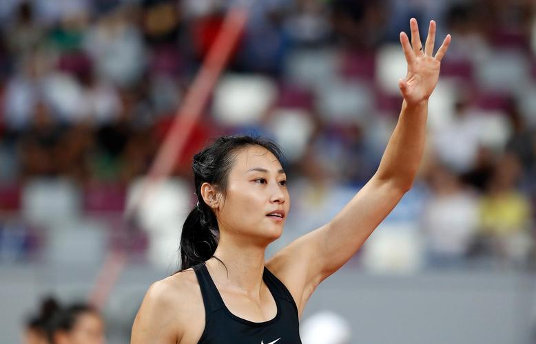 田径世锦赛丨女子撑杆跳高:李玲晋级决赛