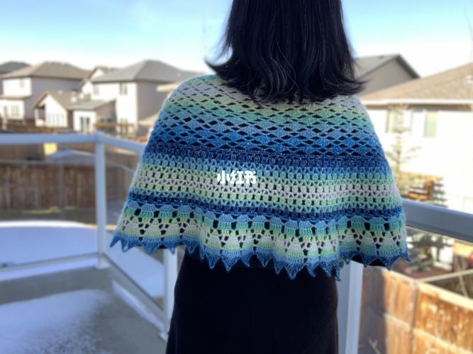 月牙披肩_披肩_时尚_配饰