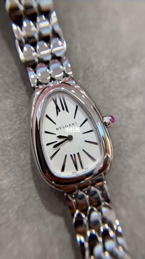 宝格丽鎏光蛇女士手表细节满满