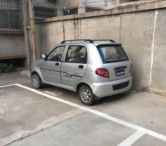 老年代步车四缸