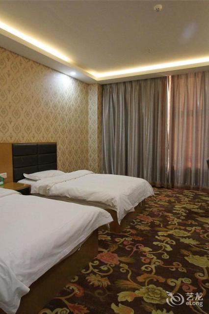 呼和浩特市 住宿服务 酒店 > 浩翔酒店 标签: 推荐菜: 分类:住宿;星级