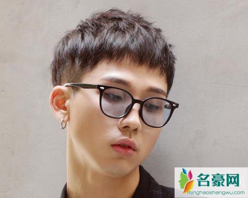 2021男生热门发型top5 好打理的男生发型推荐