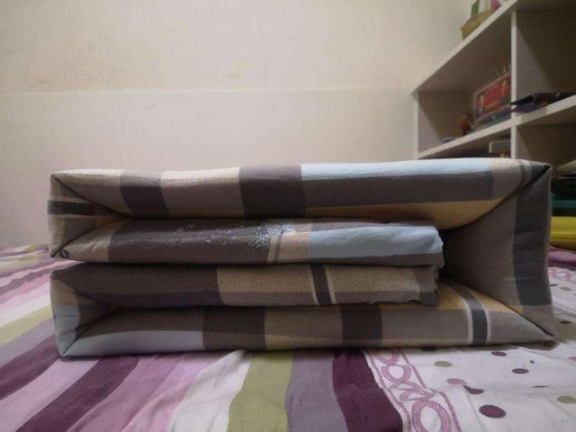 中国军队为什么要把被子叠成"豆腐块"?美军也曾试了大