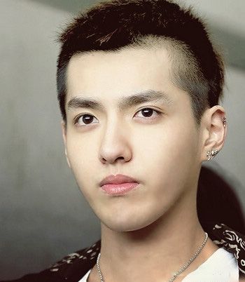 短寸飞机头领潮寸头帅哥大pk