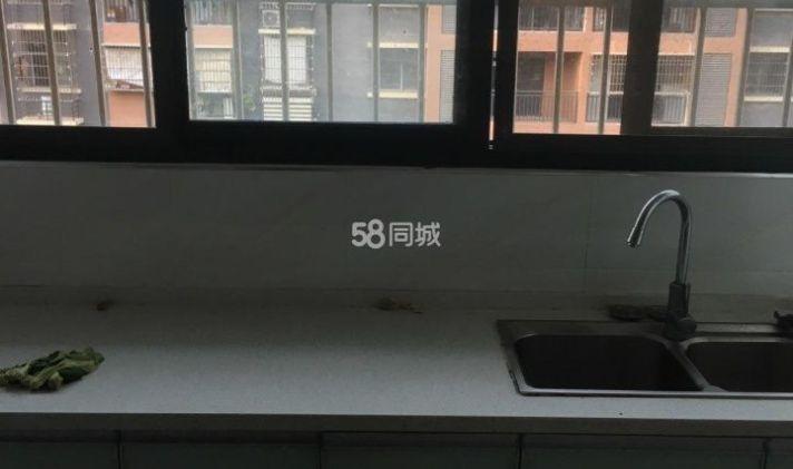 江夏区庙山玉龙岛 佛祖岭e区 2室2厅1卫 80平米