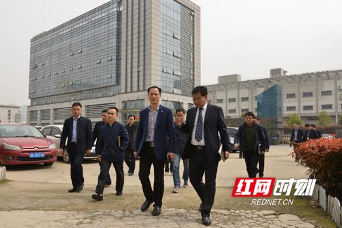 2019年3月29日下午,长沙市高新区教育局局长任波,副局长吴孟军,李征