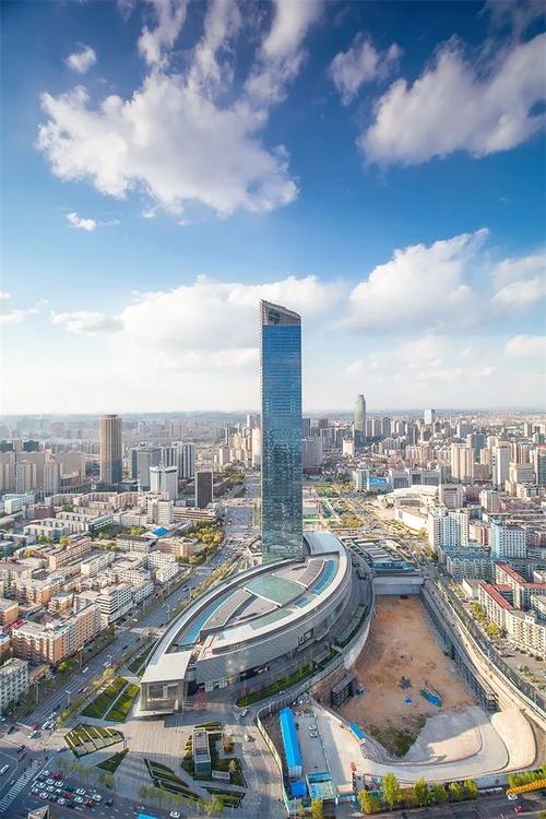 恒隆广场》 摄影:十二 nisi地标摄影师 作品简介:沈阳市 市府恒隆广场