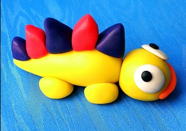 小班手工:《有趣的橡皮泥》反思 小班教育随笔美工区