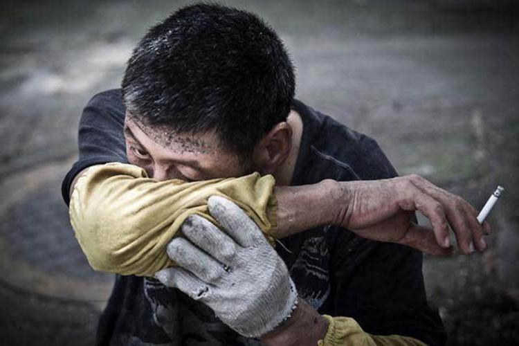 农民工,一个"内忧外患"的群体,俩问题处理不好,会越来越窘迫