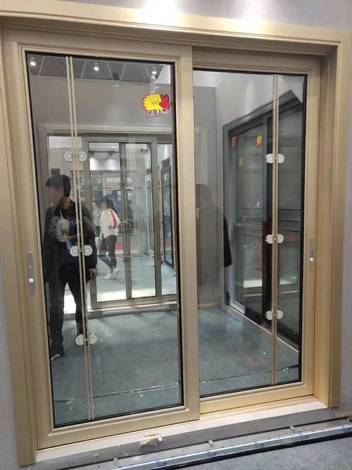 玻璃钢化门