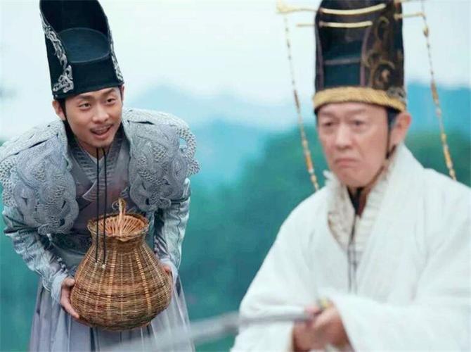 九千岁魏忠贤,到底"是忠是奸"?如果他不死,大明真的能