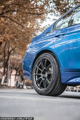 宝马3系改advan rz2轮毂