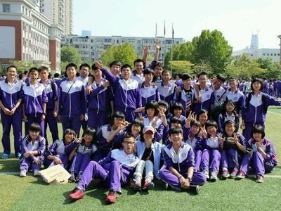 中国各地校服大盘点 这个城市校服是校服界颜王