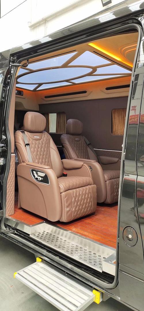 大通v90改装豪华商务车报价及方案图片