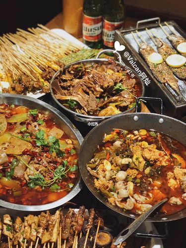 藏在长沙解放西的夜宵大排档6015酱大骨绝了_烧烤