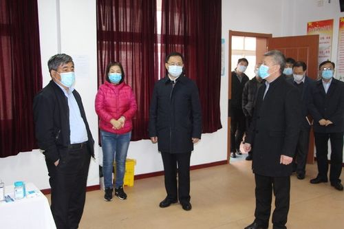 青岛市副市长朱培吉莅临我校检查督导学校疫情防控和开学准备工作