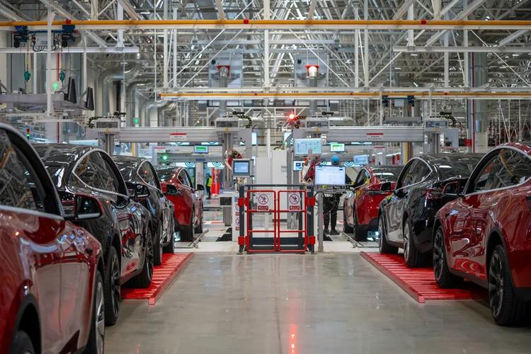 特斯拉上海超级工厂数字化很强自动化不高