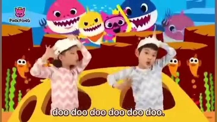              baby shark dance