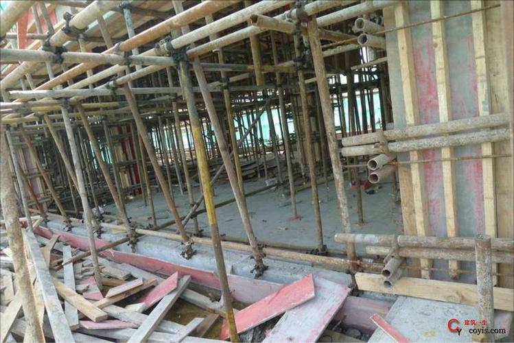 边梁斜撑杆扫地杆,水平拉杆设置规范