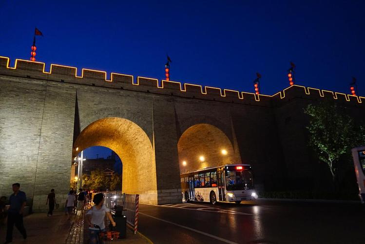 慢慢逛古城,才发现西安有种独特的历史韵味,是在其他地方都感受不到