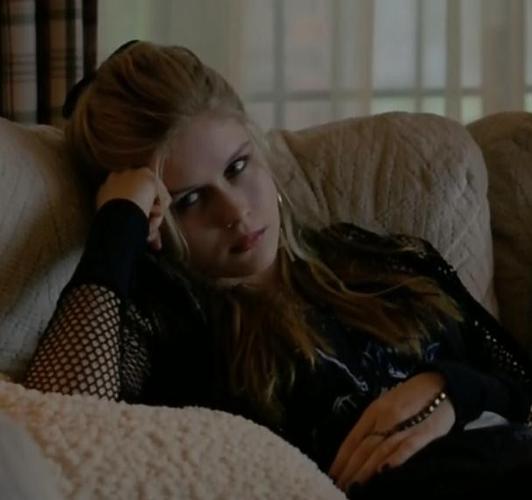 我上一次见艾琳·莫里亚蒂竟然是在真探第一季中,她扮演了伍迪哈里森