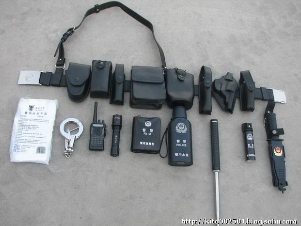4款on duty的皮带和装备,分别是中国警察 香港警察腰带 美国警察
