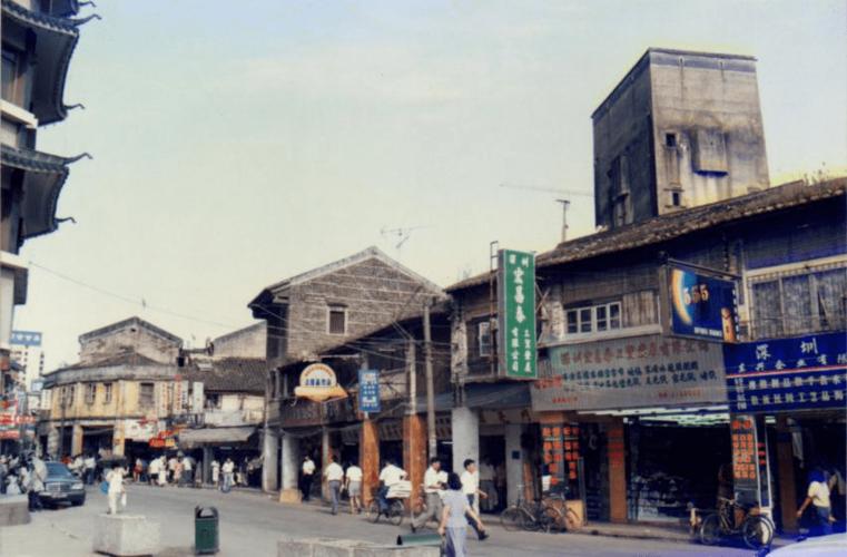 20世纪80年代的深圳墟(东门老街)