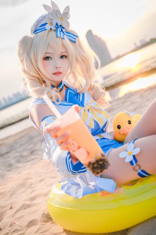 原神芭芭拉泳装cos正片