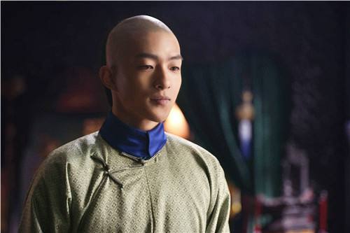 《如懿传》"五阿哥"屈楚萧:认可我的演技,比认可我的脸更重要