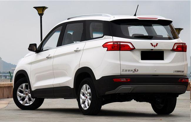 五菱宏光s3,配1.5t和1.5l,7座家用自驾游都行