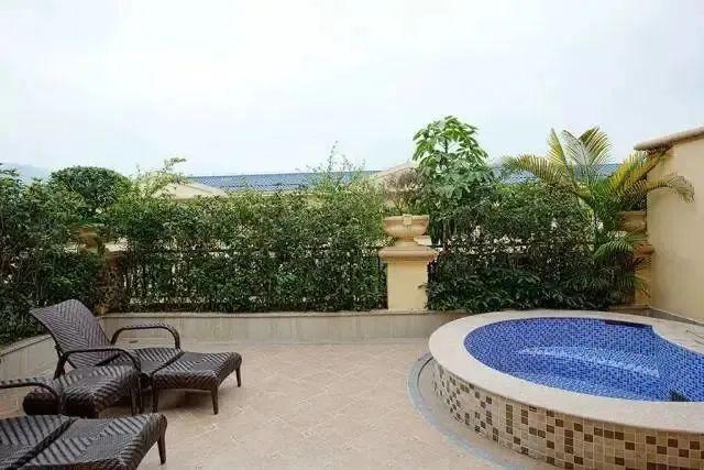 499抢价值2380别墅套房 自助早 私家泡池 室外泳池及温泉～免费游览国