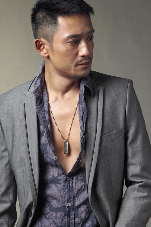  p>王伟华,男,大陆男演员,他曾主演过《 a target="_blank" href="