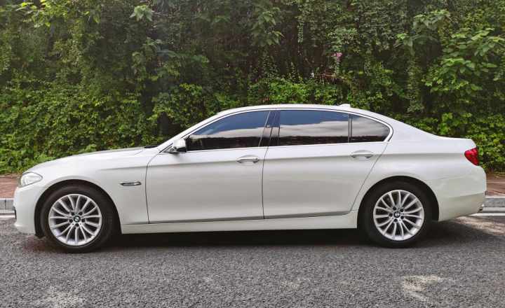 宝马5系2017款525li豪华设计套装