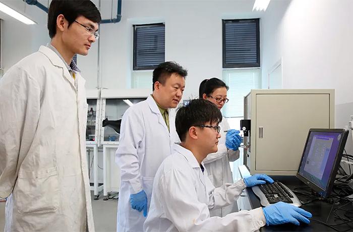 天津大学科研团队研发出4d打印仿生触觉应变自主软体机器人