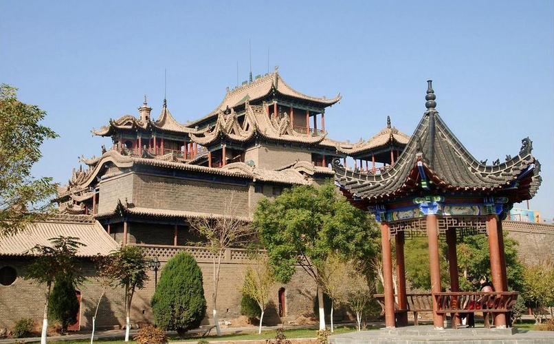 兰州到沙坡头 通湖草原 高庙保安寺2日游