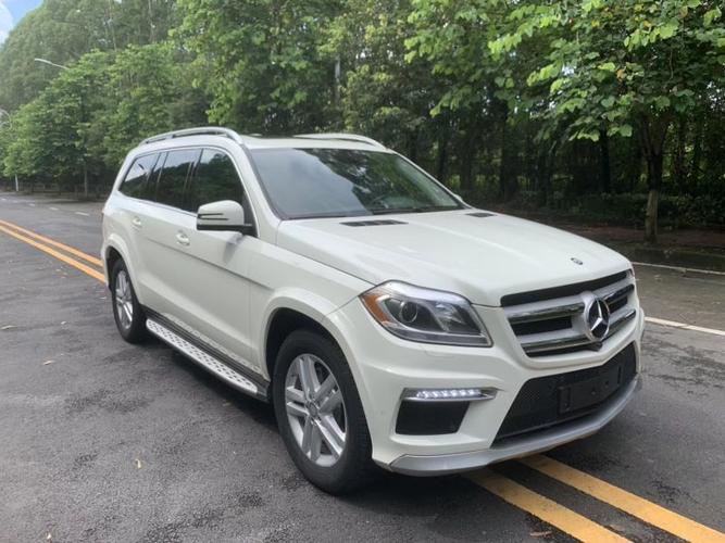 2015年 奔驰gl450 v8 白色黑内 550包围