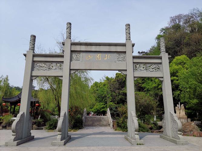 北固山,国家aaaaa景区,镇江三山名胜之一.