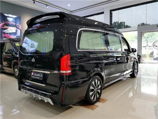 奔驰威霆改装7座高顶商务汽车,秉持了梅赛德斯-新款奔驰百年老车的