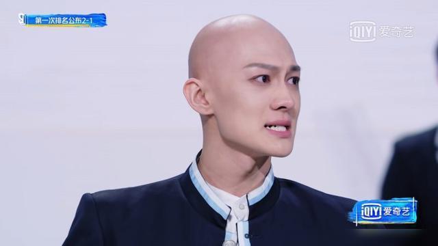 青3梁森自揭光头原因胜负欲强到头发掉光长出来全是白发