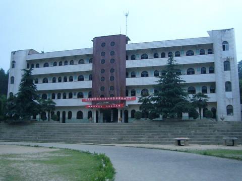 贾庙中学